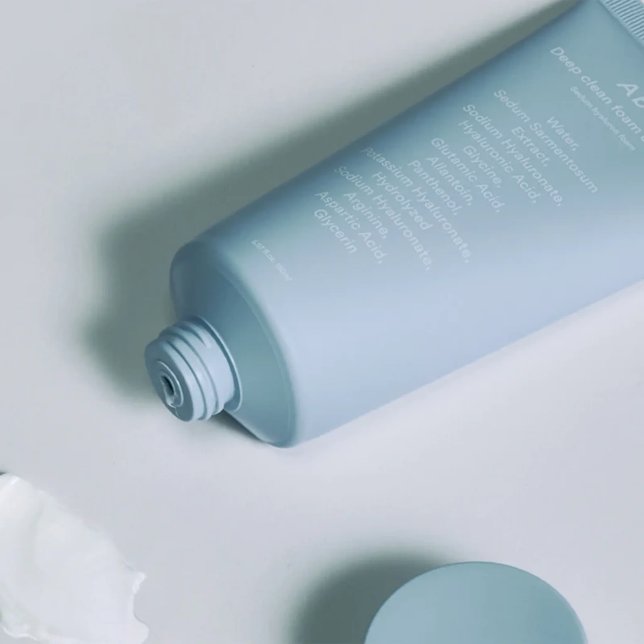 Deep Clean Foam Cleanser Sedum Hyaluron Foam (150ml) - Image 3