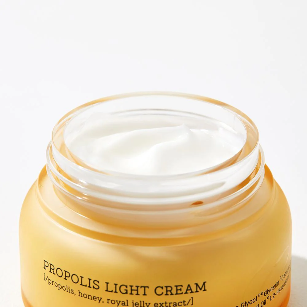 Full Fit Propolis Light Cream (65ml) - Image 2